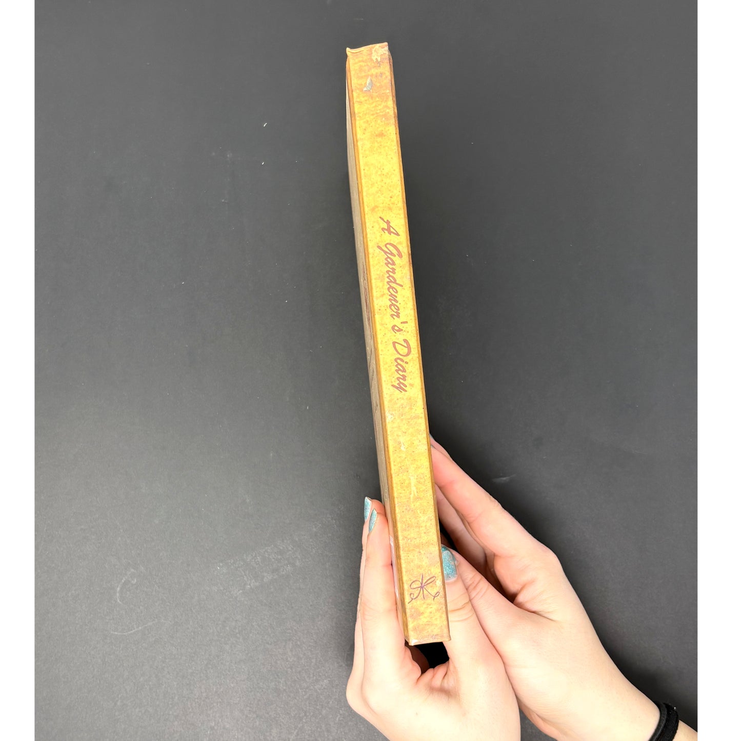 Luxury Gardener’s Journal – Antique Botanical Garden Record Book with 100+ Vintage Flower Illustrations – Hardcover Keepsake