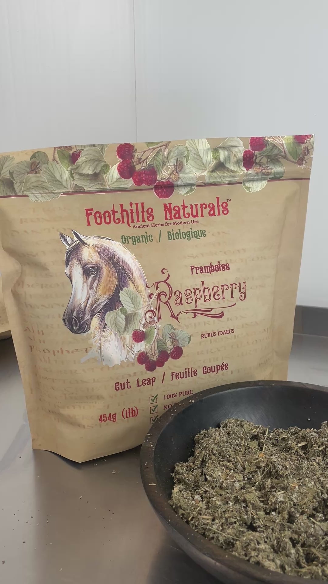 Raspberry Leaf Organic Cut and Sifted - 1 Pound (454g) Equine Herb for Mares, Geldings, Stallions. Nutritional, Moodiness Control