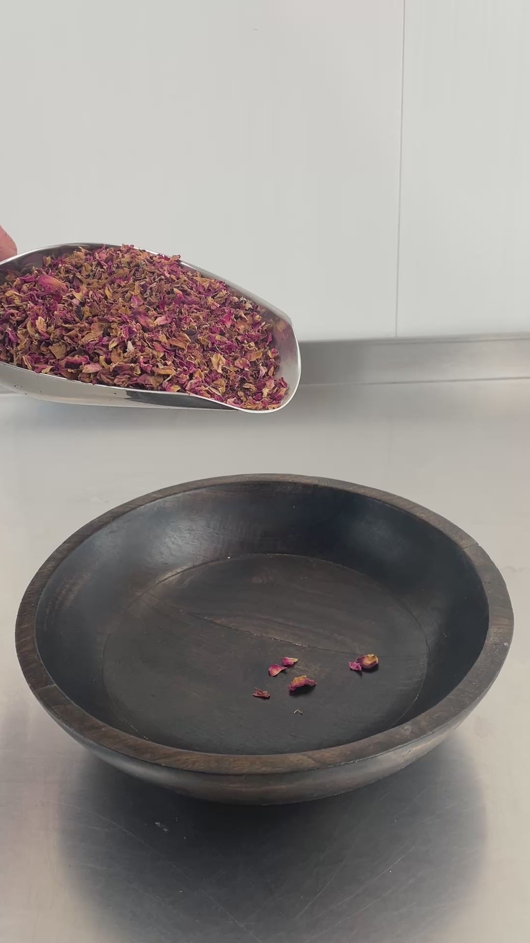 Rose Petals Only ( No buds)